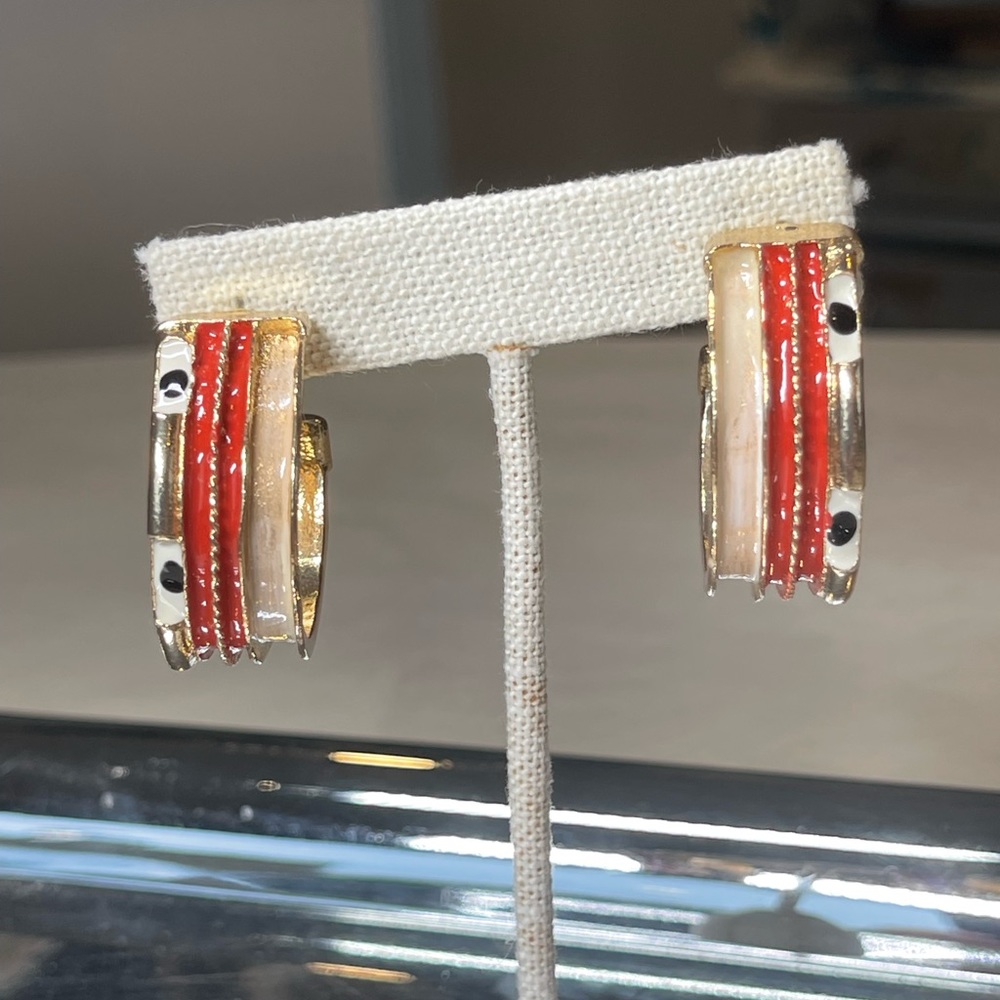 Hoop earrings NWT